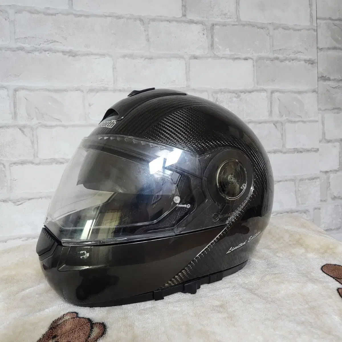 Schuberth C3 풀 카본 헬멧 리미티드 에디션